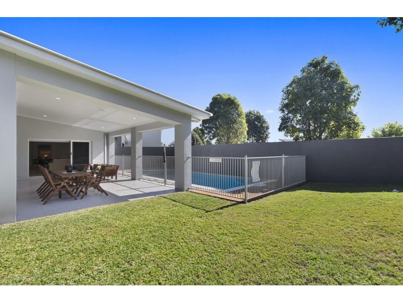 4 Casey Court, Wellington Point QLD 4160