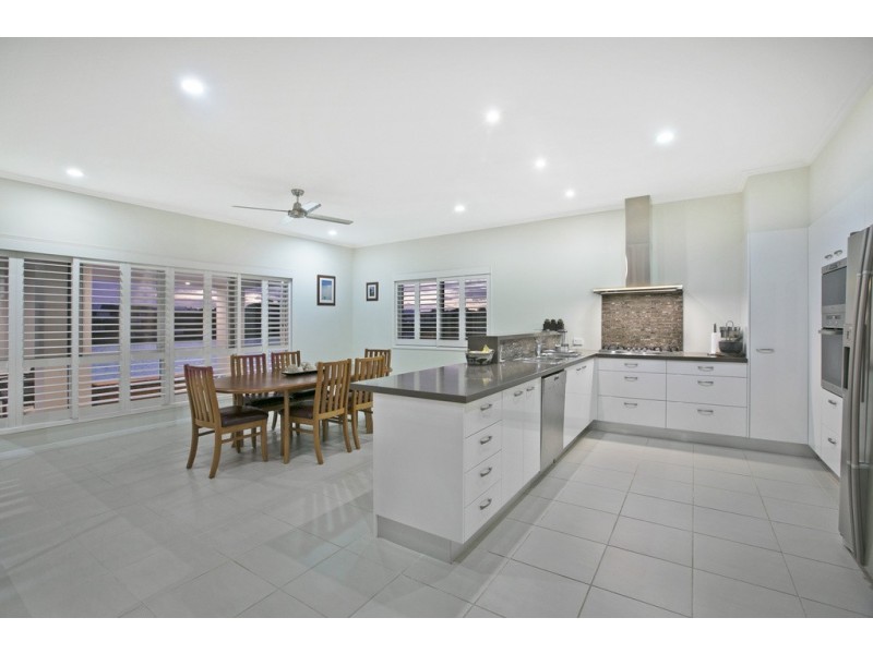 20 Helena Street, Wellington Point QLD 4160