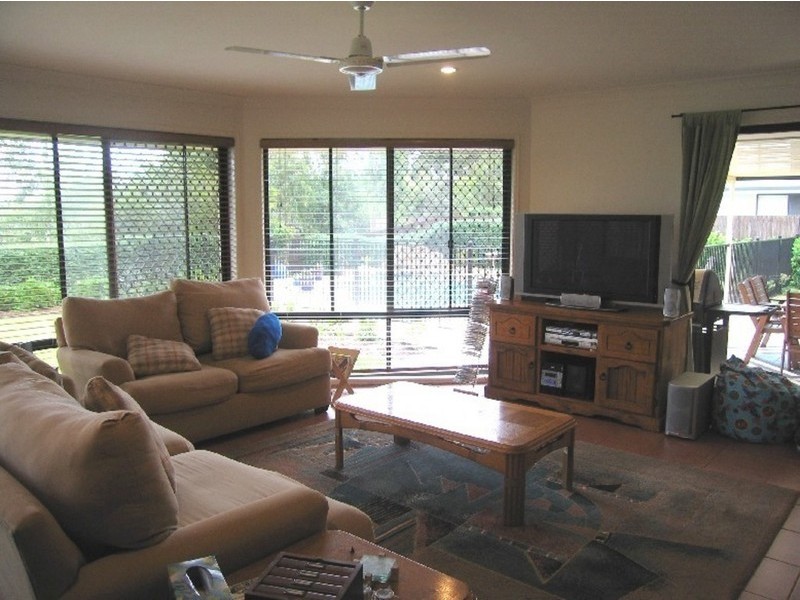 17 Plantation Place, Wellington Point QLD 4160