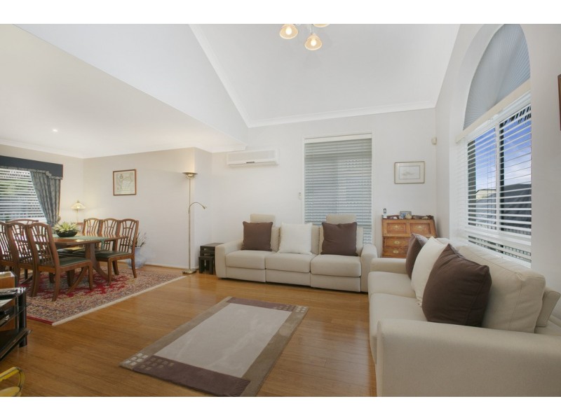 42 Dorsal Drive, Birkdale QLD 4159