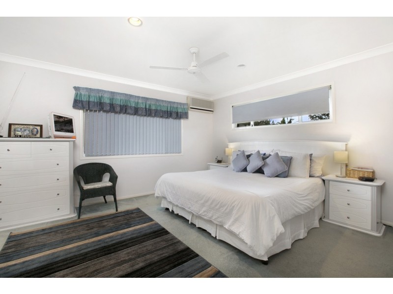 42 Dorsal Drive, Birkdale QLD 4159