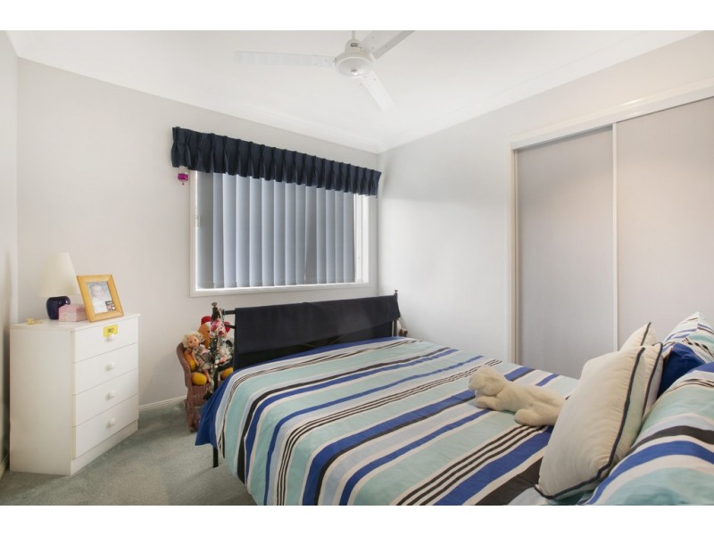 42 Dorsal Drive, Birkdale QLD 4159