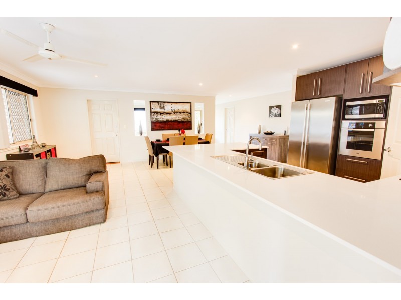 13 Portland Parade, Redland Bay QLD 4165