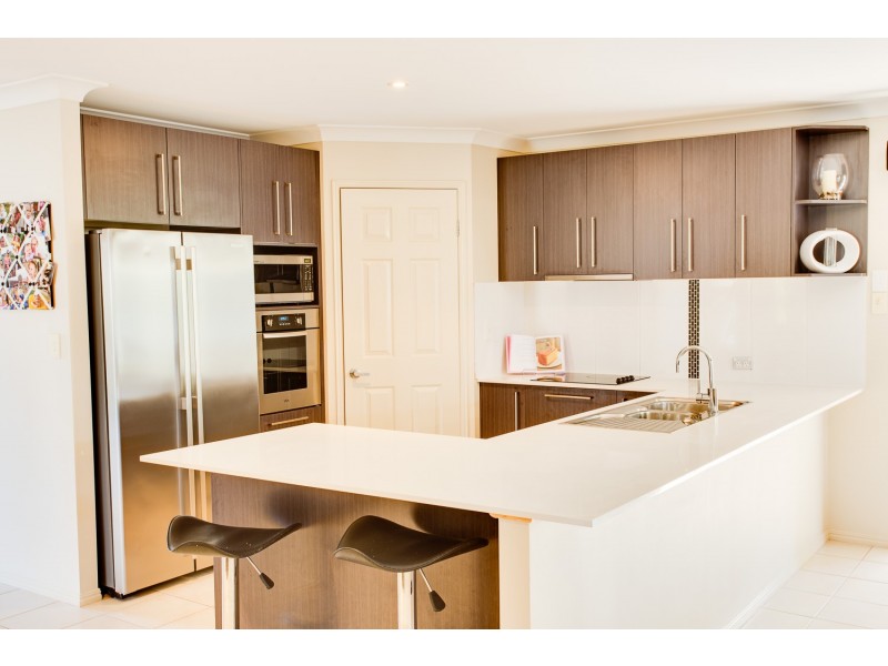 13 Portland Parade, Redland Bay QLD 4165