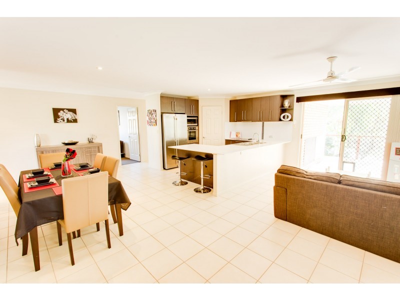 13 Portland Parade, Redland Bay QLD 4165