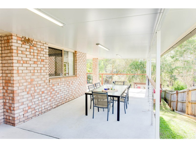 13 Portland Parade, Redland Bay QLD 4165