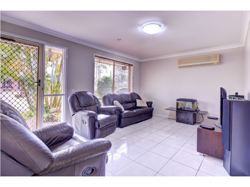 8 Folkestone Court, Wellington Point QLD 4160