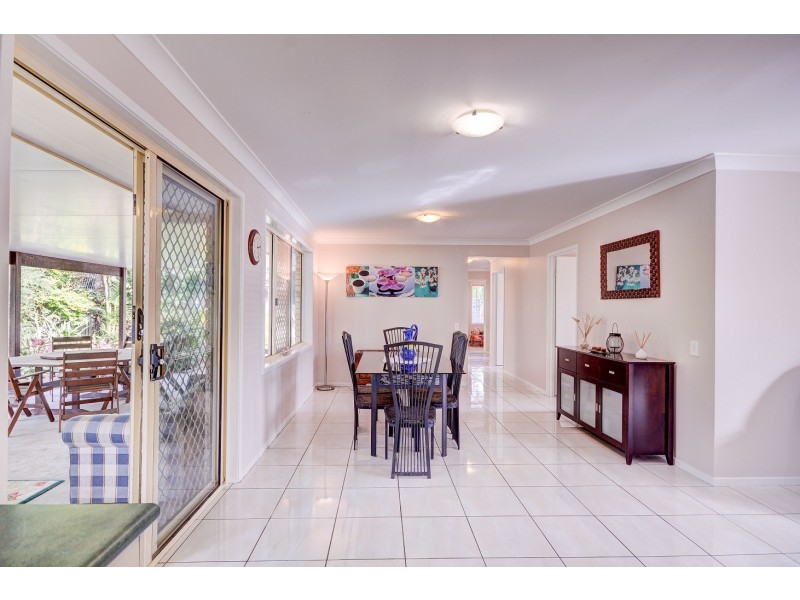 8 Folkestone Court, Wellington Point QLD 4160