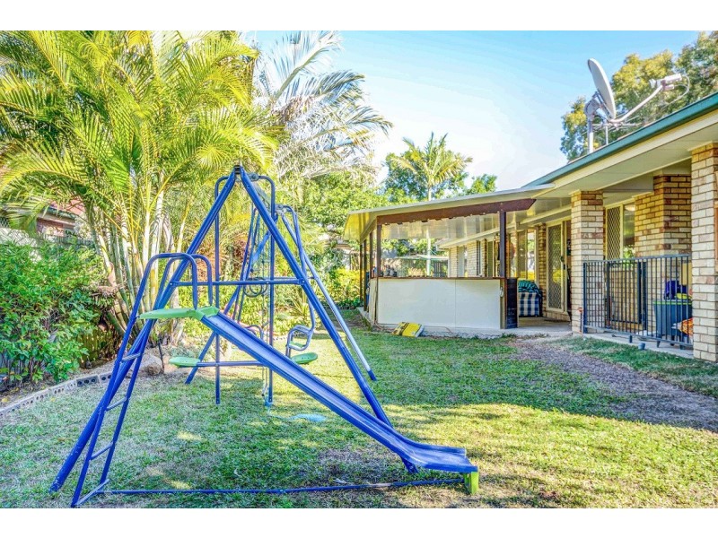 8 Folkestone Court, Wellington Point QLD 4160
