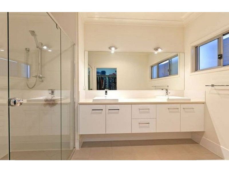 344 Main Road, Wellington Point QLD 4160