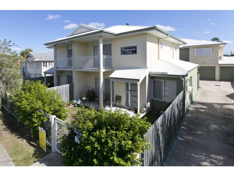 2/15 Drayton Terrace, Wynnum QLD 4178