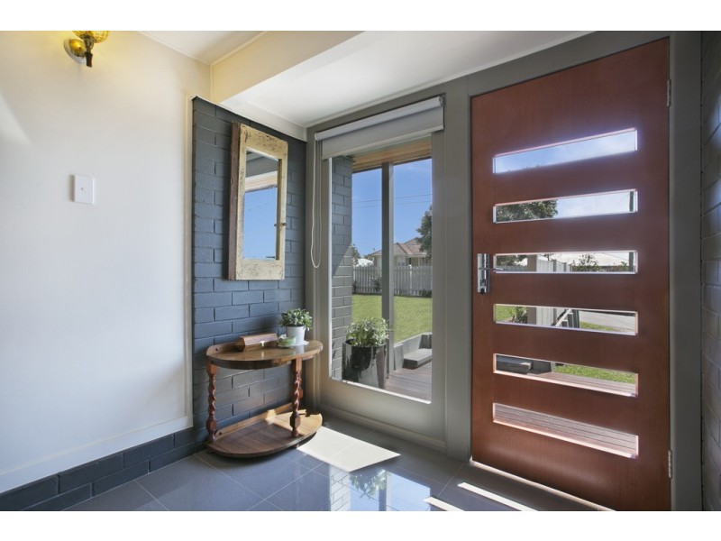 15 Bernecker Street, Carina QLD 4152