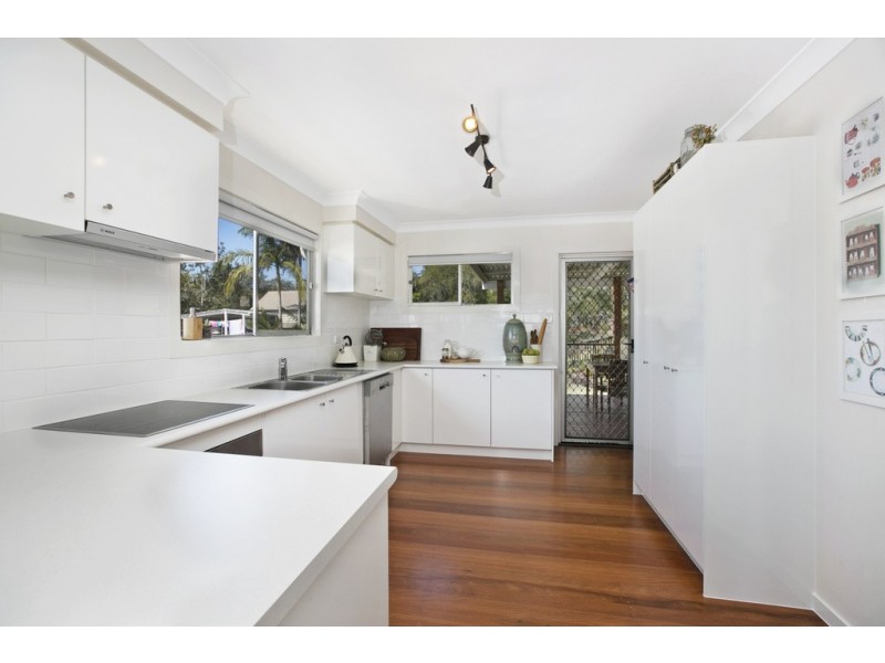 15 Bernecker Street, Carina QLD 4152