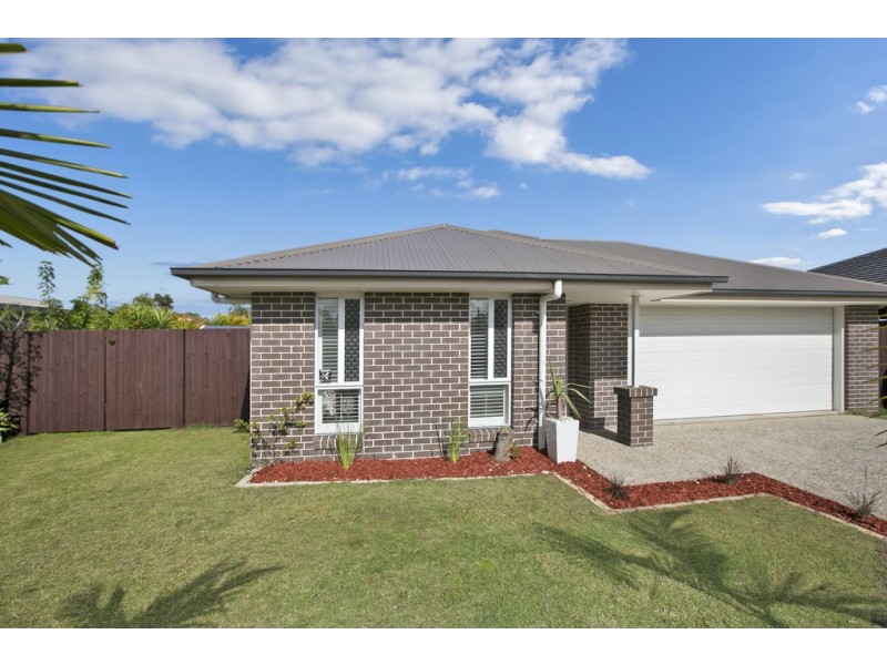 35 Whipbird Circuit, Victoria Point QLD 4165