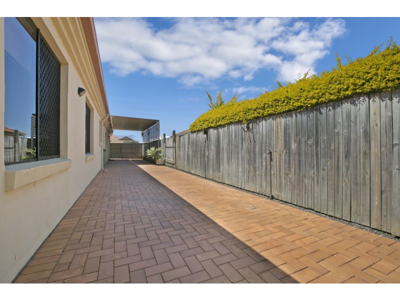 64 Allan Day Drive, Wellington Point QLD 4160