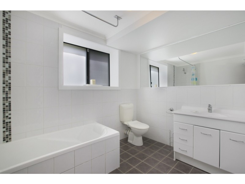 37 Christina Street, Wellington Point QLD 4160