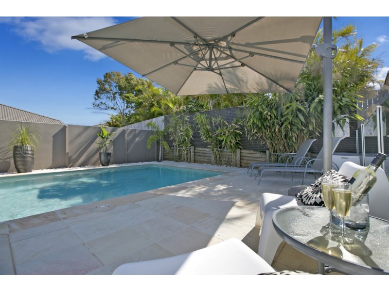 6 Schonrock Street, Wellington Point QLD 4160