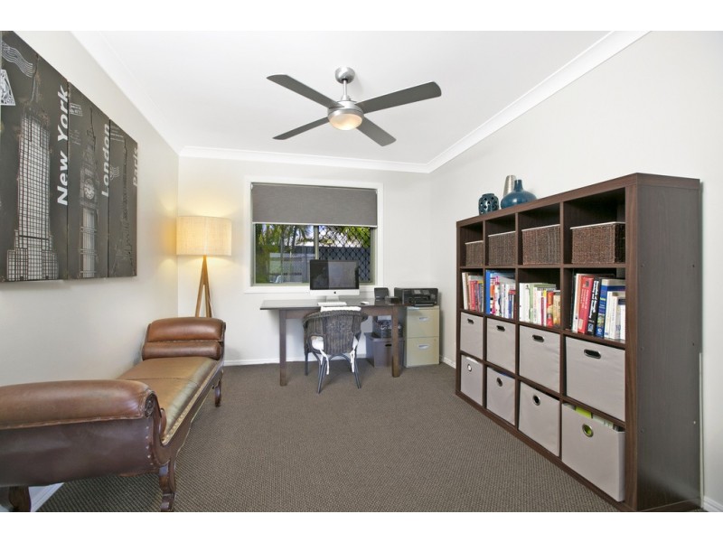 6 Schonrock Street, Wellington Point QLD 4160