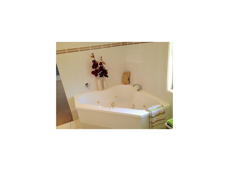 25 Canegrove Cct, Wellington Point QLD 4160