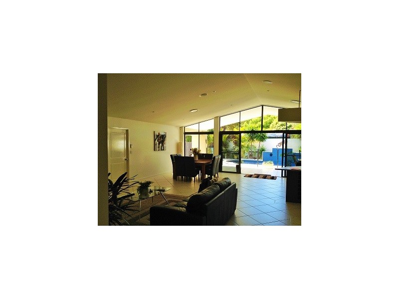 25 Canegrove Cct, Wellington Point QLD 4160