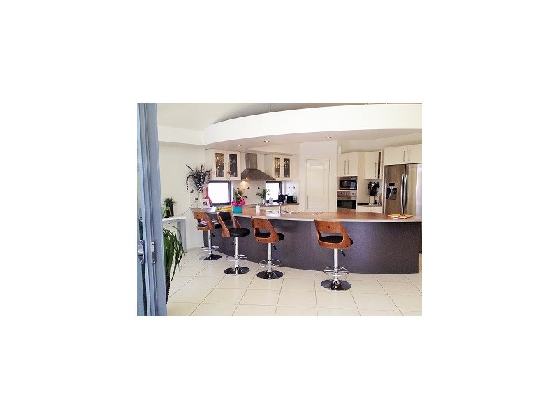 25 Canegrove Cct, Wellington Point QLD 4160