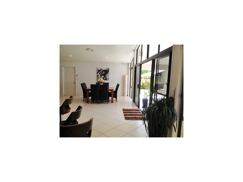 25 Canegrove Cct, Wellington Point QLD 4160