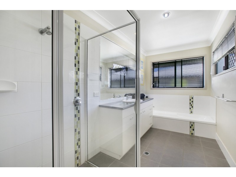 6 Windsong Circuit, Cleveland QLD 4163