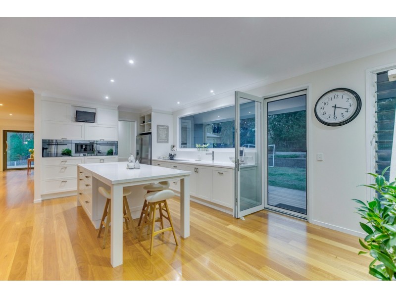 27 Pioneer Road, Sheldon QLD 4157