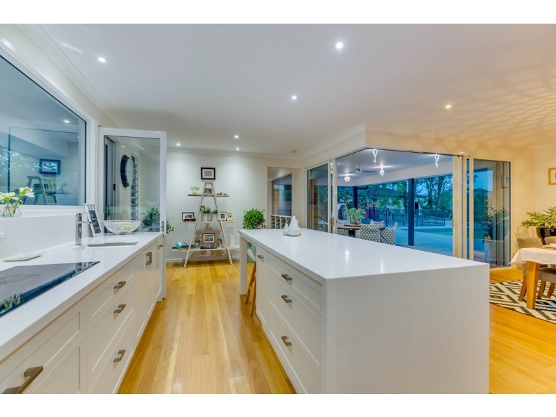 27 Pioneer Road, Sheldon QLD 4157