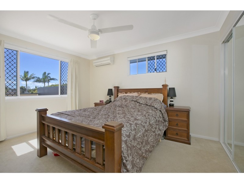5 Price Avenue, Birkdale QLD 4159