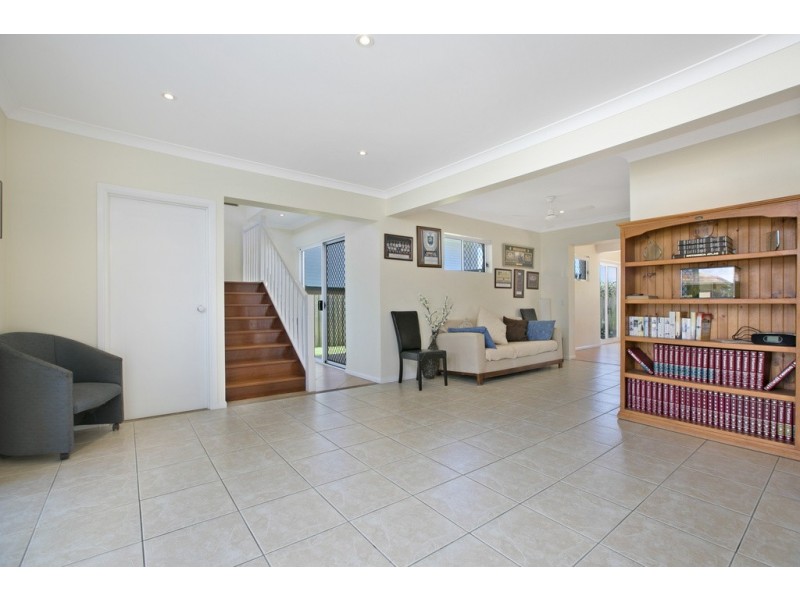 5 Price Avenue, Birkdale QLD 4159