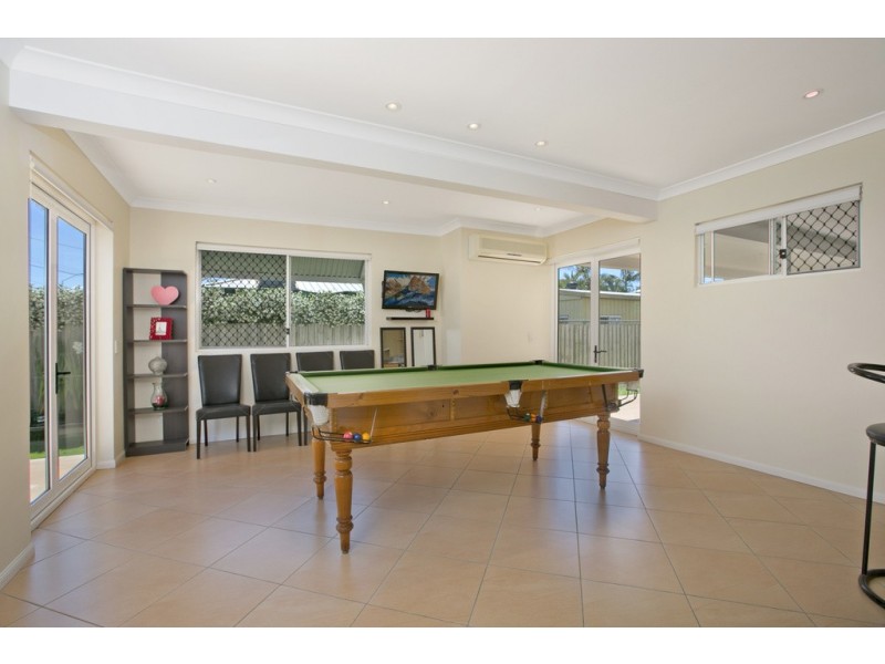 5 Price Avenue, Birkdale QLD 4159