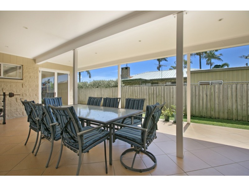 5 Price Avenue, Birkdale QLD 4159