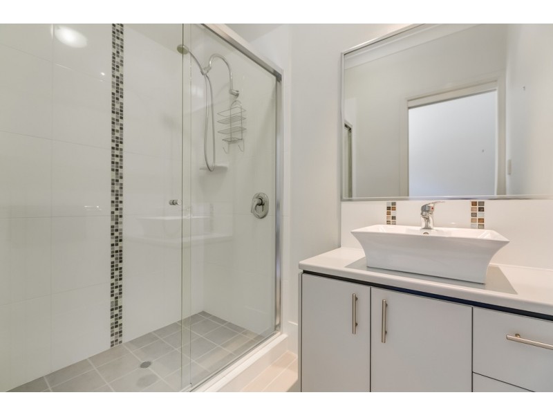 1/222 Thorneside Road, Thorneside QLD 4158