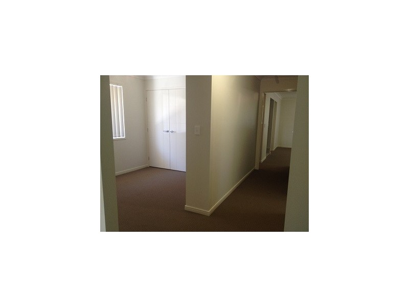 443 Main Road, Wellington Point QLD 4160