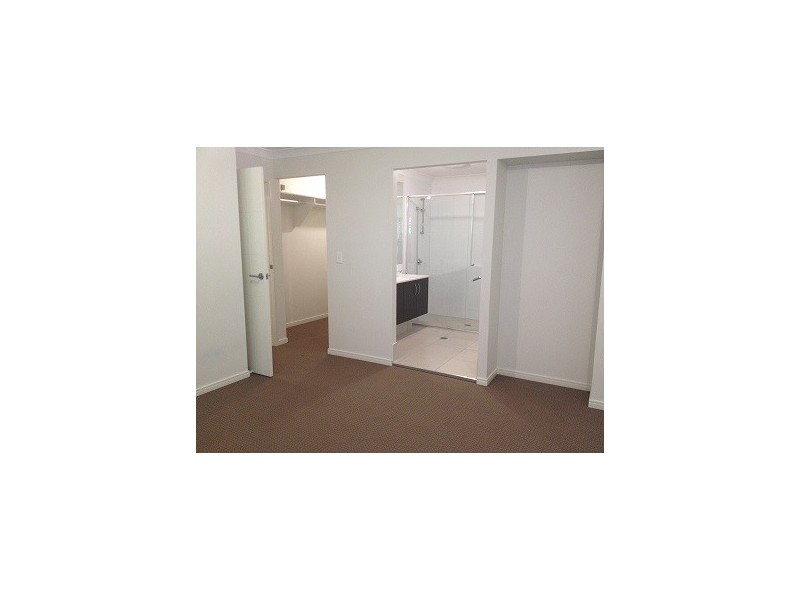 443 Main Road, Wellington Point QLD 4160