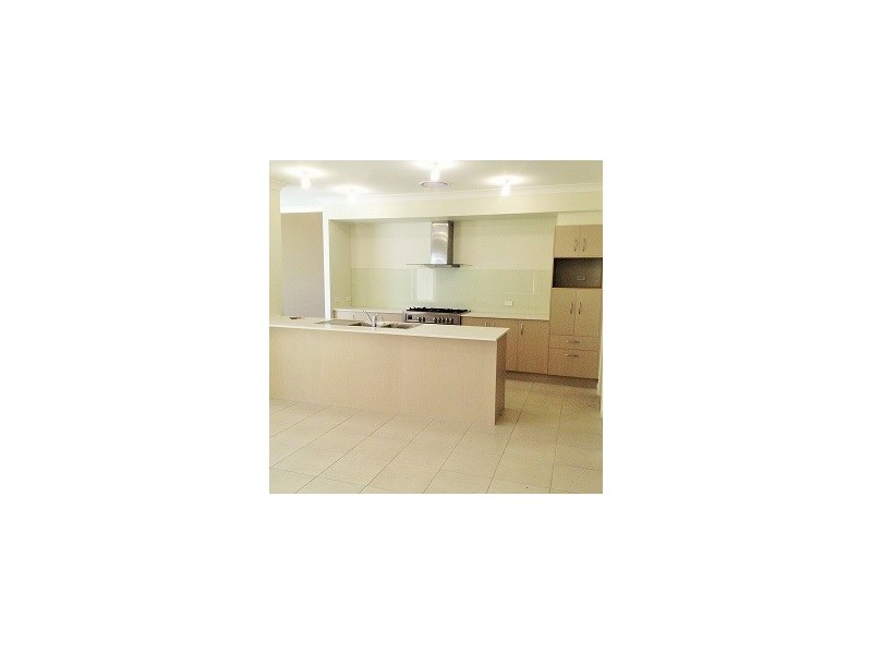 443 Main Road, Wellington Point QLD 4160