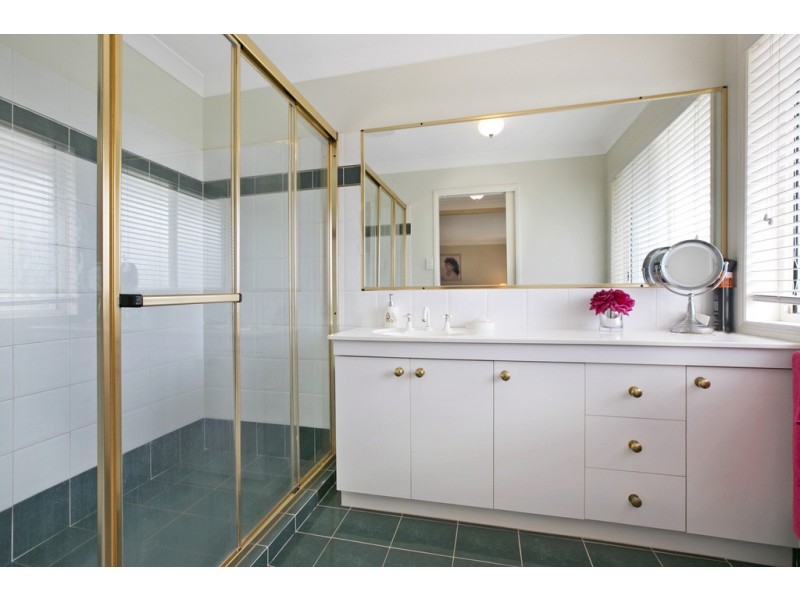 17 Jordan Drive, Victoria Point QLD 4165