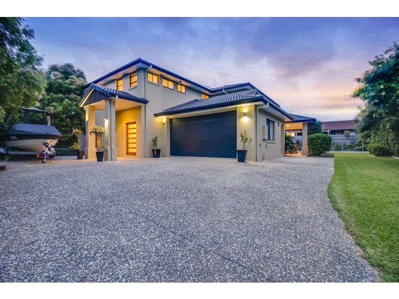 22 Yorston Place, Ormiston QLD 4160