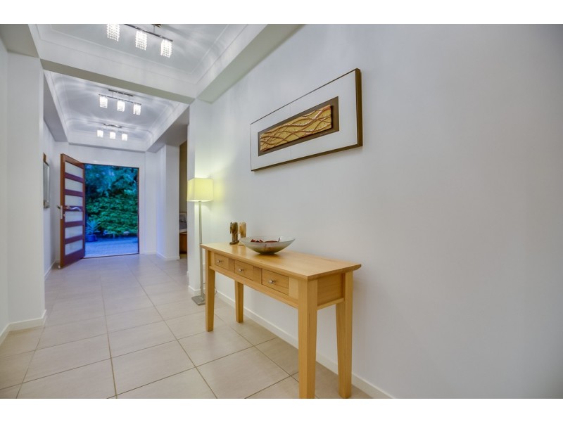 22 Yorston Place, Ormiston QLD 4160