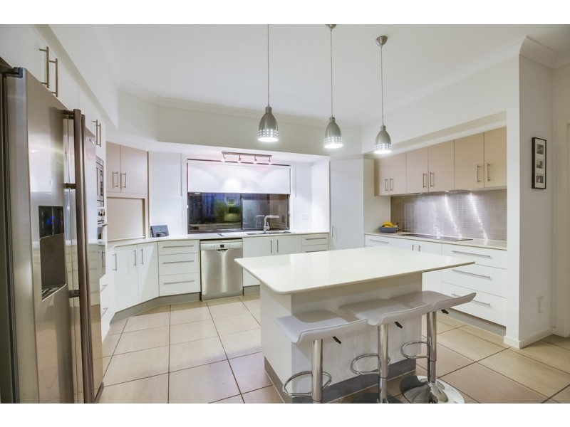 22 Yorston Place, Ormiston QLD 4160
