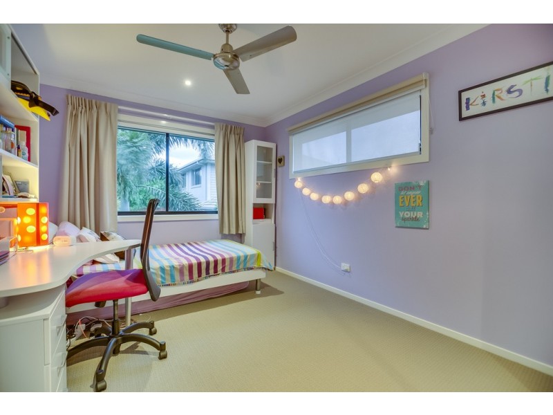 22 Yorston Place, Ormiston QLD 4160