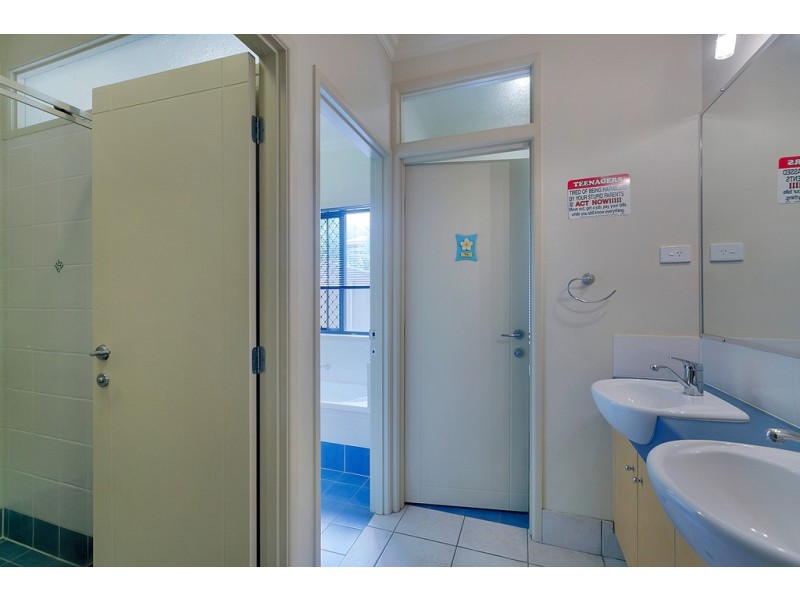 19 Jacob Street, Wellington Point QLD 4160