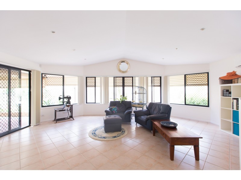 19 King Island Drive, Wellington Point QLD 4160