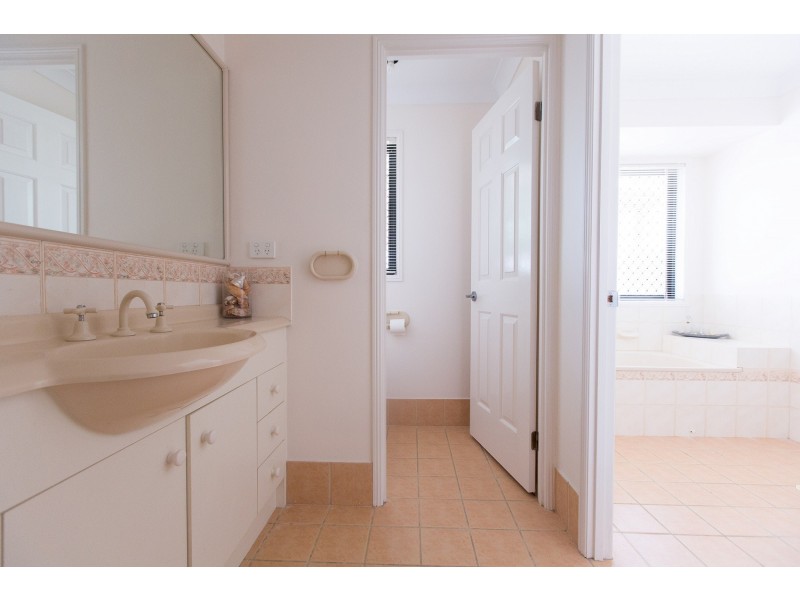 19 King Island Drive, Wellington Point QLD 4160