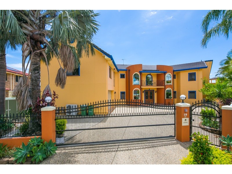 19 Boom Court, Birkdale QLD 4159