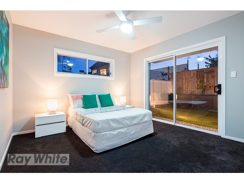 9A Wilson Esplanade, Victoria Point QLD 4165