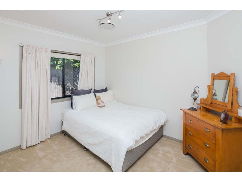 6 Bayfields Avenue, Wellington Point QLD 4160