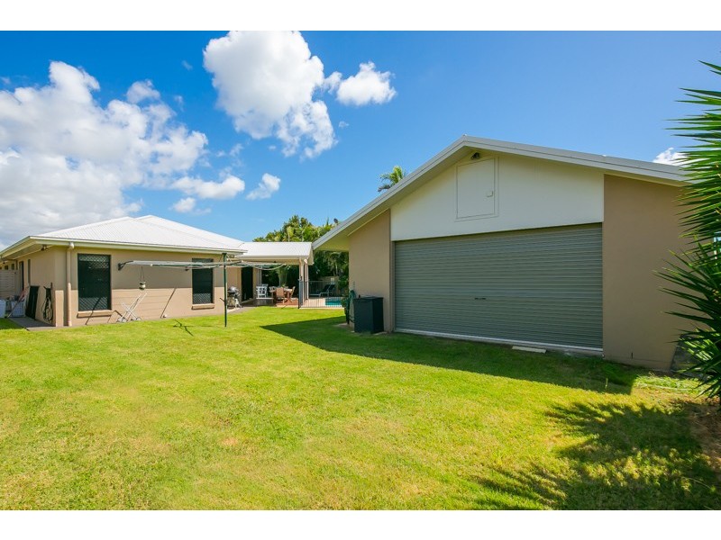 6 Bayfields Avenue, Wellington Point QLD 4160