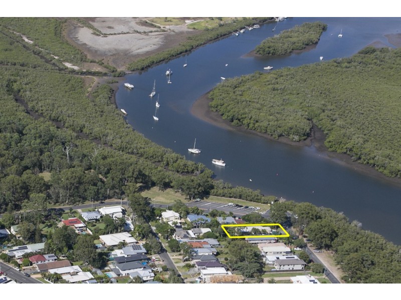 96 Queens Esplanade, Thorneside QLD 4158